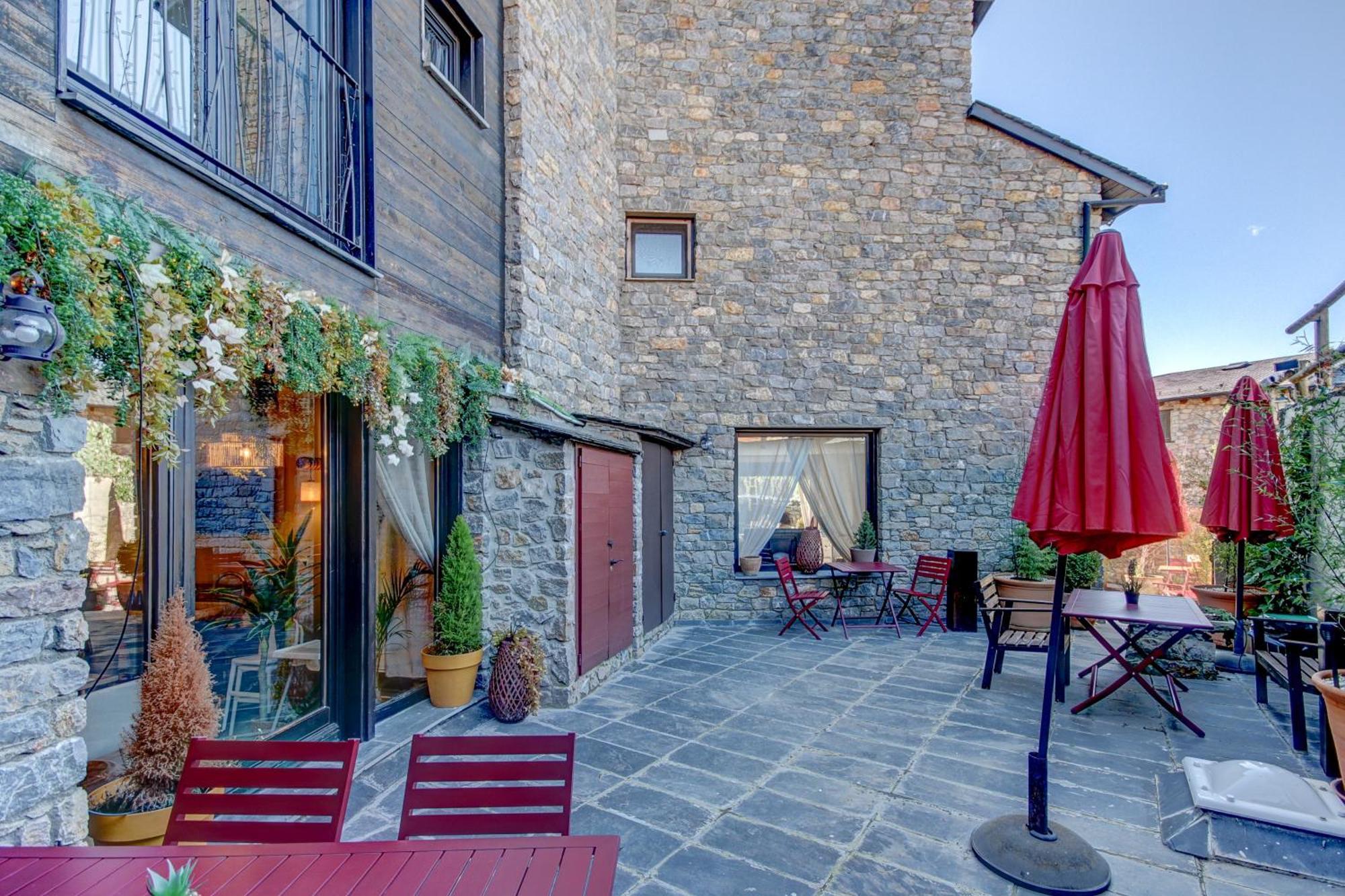 Petit Hotel de Riu Riu de Cerdanya Exterior foto